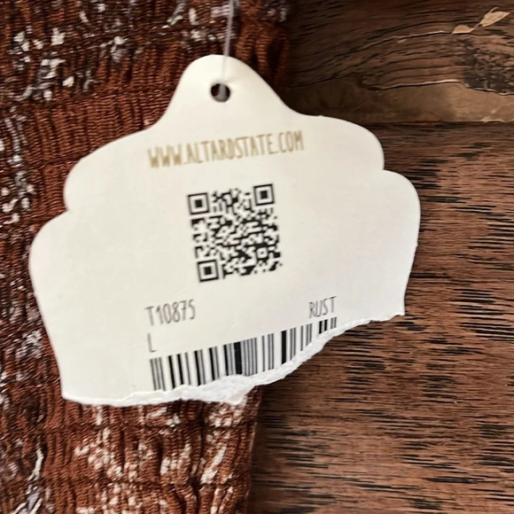 Altar’d States Smocked Crop Top Size L - Picture 2 of 6